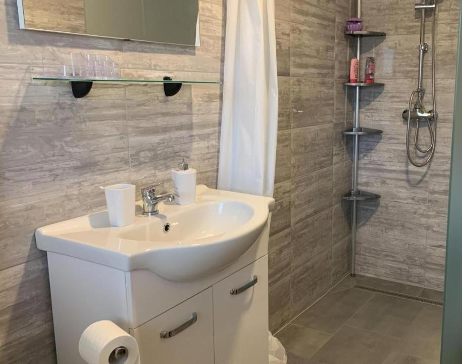 Holiday House Zlacka Gorca Pristava pri Mestinju Zewnętrze zdjęcie